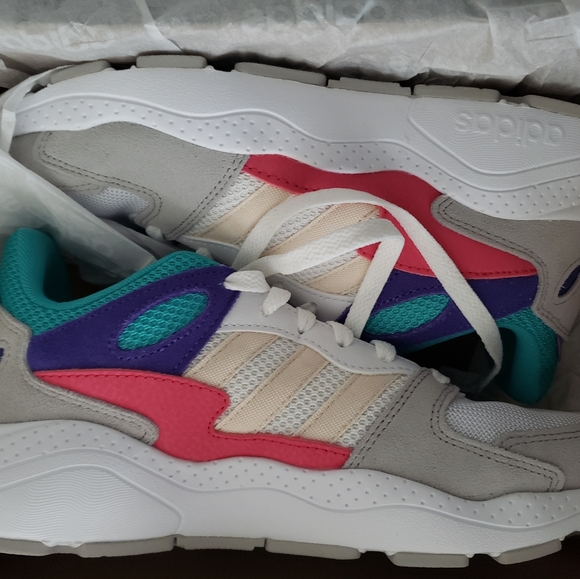 Adidas - Picture 4 of 11